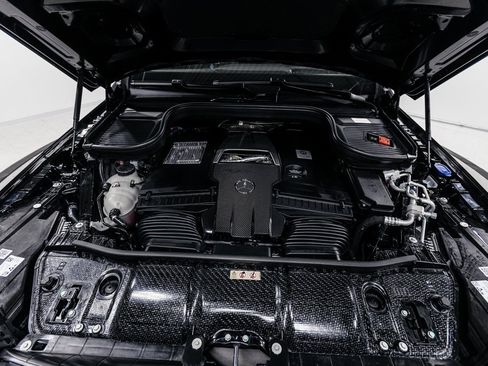 Used 2025 Mercedes-Benz GLS 63 AMG 4MATIC image 37