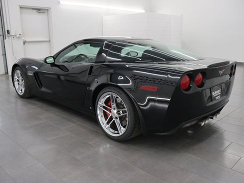 Used 2007 Chevrolet Corvette Z06 w/ Preferred Equipment Group RWD image 6