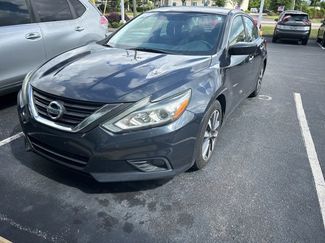 Used 2017 Nissan Altima 2.5 SV FWD video 1