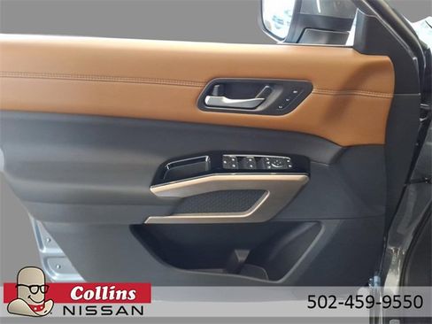 New 2025 Nissan Pathfinder Platinum image 11