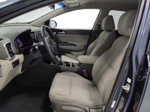 Used 2019 Kia Sportage LX image 17
