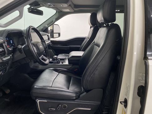 Used 2021 Ford F150 Lariat w/ Max Trailer Tow Package image 13