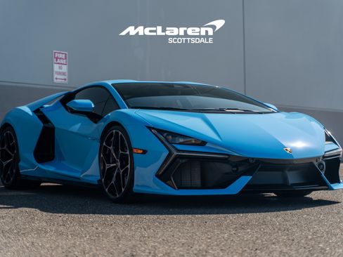 Used 2024 Lamborghini Revuelto AWD/4WD image 9