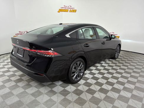 Used 2026 Nissan Sentra SL w/ Floor Mat Package image 6