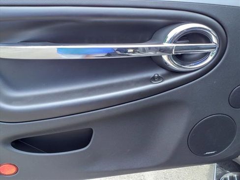 Used 2006 Chevrolet SSR w/ Preferred Equipment Group image 13