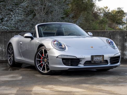 Used 2014 Porsche 911 Carrera 4S image 6