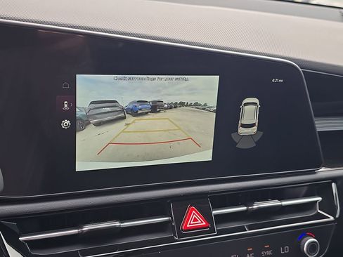New 2026 Kia Niro EX FWD image 23