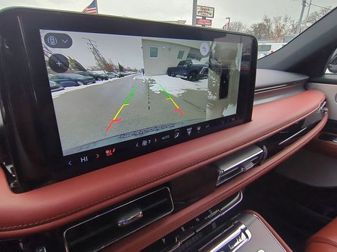 Used 2025 Lincoln Aviator Reserve w/ Equipment Group 201A image 48