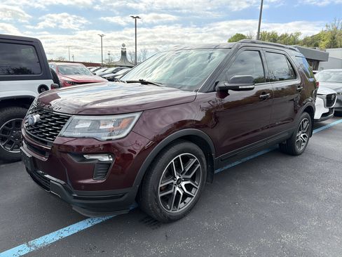 Used 2019 Ford Explorer Sport w/ Equipment Group 401A AWD/4WD image 4