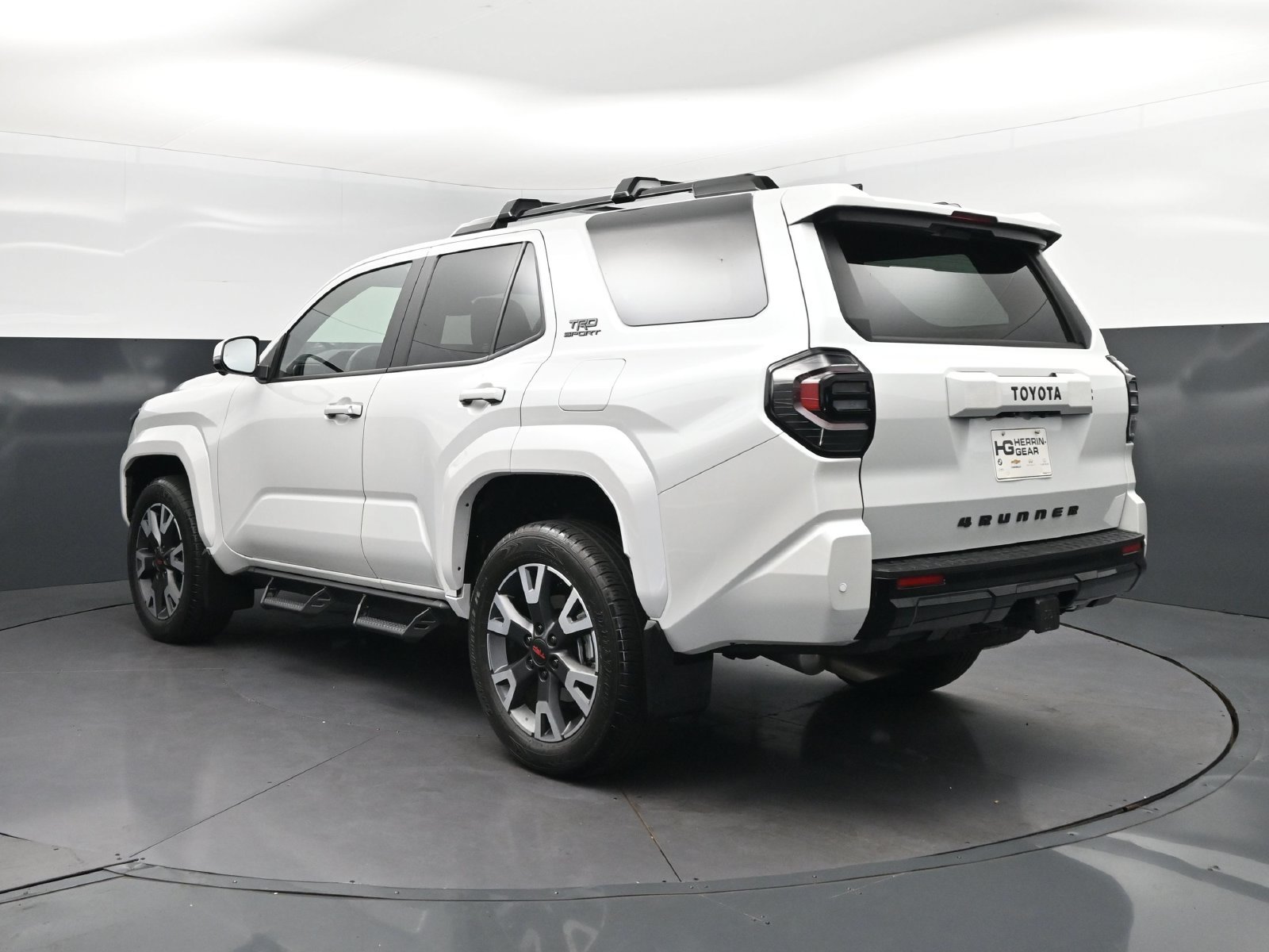 Used 2025 Toyota 4Runner TRD Sport Premium w/ Tow Technology Package AWD/4WD image 5