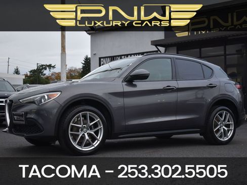 Used 2018 Alfa Romeo Stelvio Ti Sport image 1