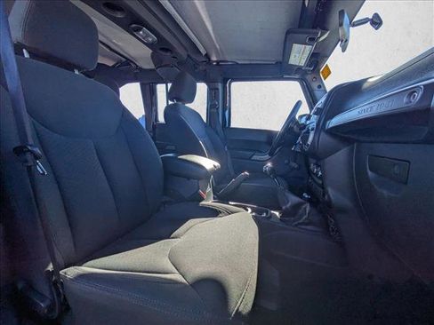 Used 2016 Jeep Wrangler Unlimited Sport w/ Connectivity Group image 15