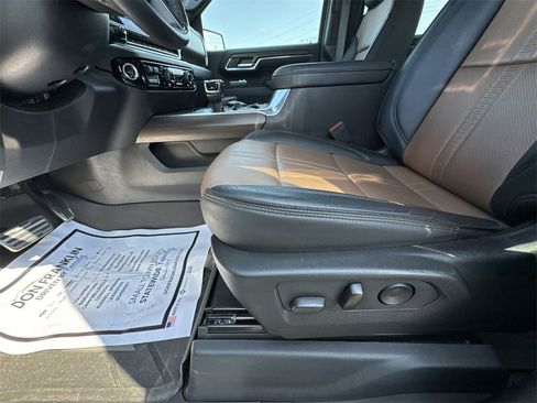 Used 2024 Chevrolet Silverado 1500 High Country w/ High Country Premium Package image 12