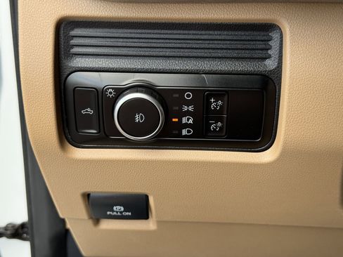 Used 2024 Ford F250 XLT AWD/4WD image 28