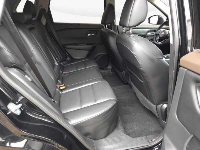 Used 2022 Nissan Rogue SV w/ SV Premium Package FWD image 36