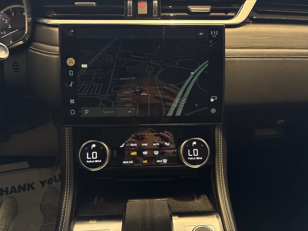 Used 2022 Jaguar F-PACE R-Dynamic S AWD/4WD image 34