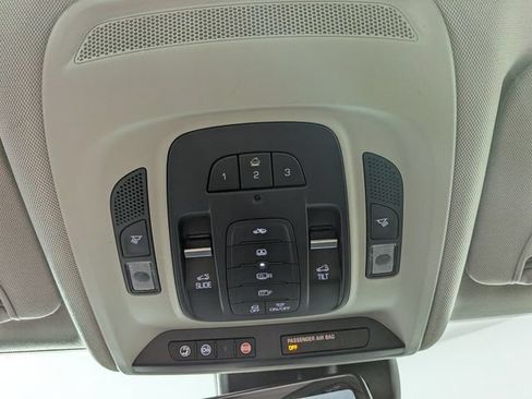 Used 2017 Cadillac CT6 Luxury AWD/4WD image 24