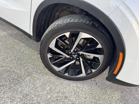 Used 2024 Mitsubishi Outlander SE image 36