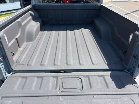 Used 2024 Jeep Gladiator Sport image 21