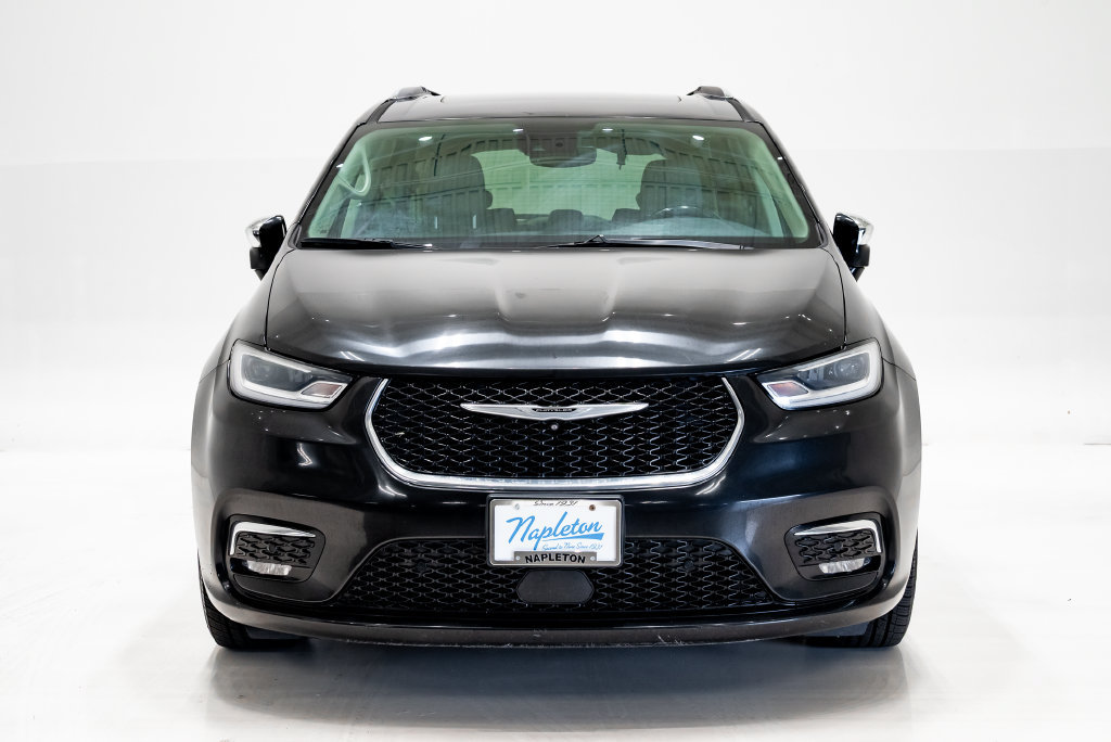 Used 2021 Chrysler Pacifica Limited w/ Premium & Safety Sphere Group AWD/4WD image 7