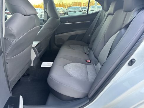 Used 2020 Toyota Camry LE image 26