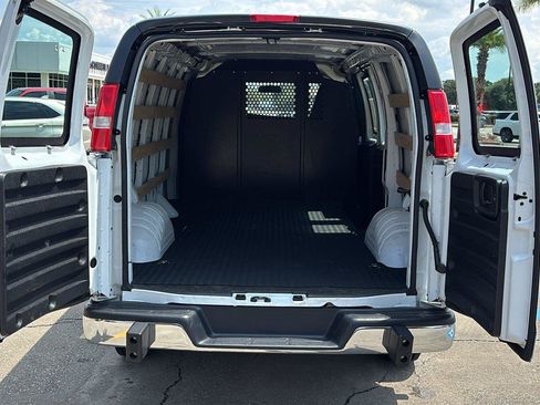 Used 2025 GMC Savana 2500 w/ Driver Convenience Package RWD image 18