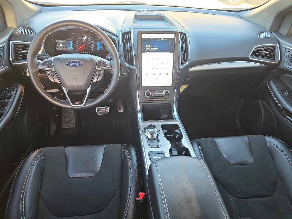 Used 2024 Ford Edge ST w/ Equipment Group 401A AWD/4WD image 17