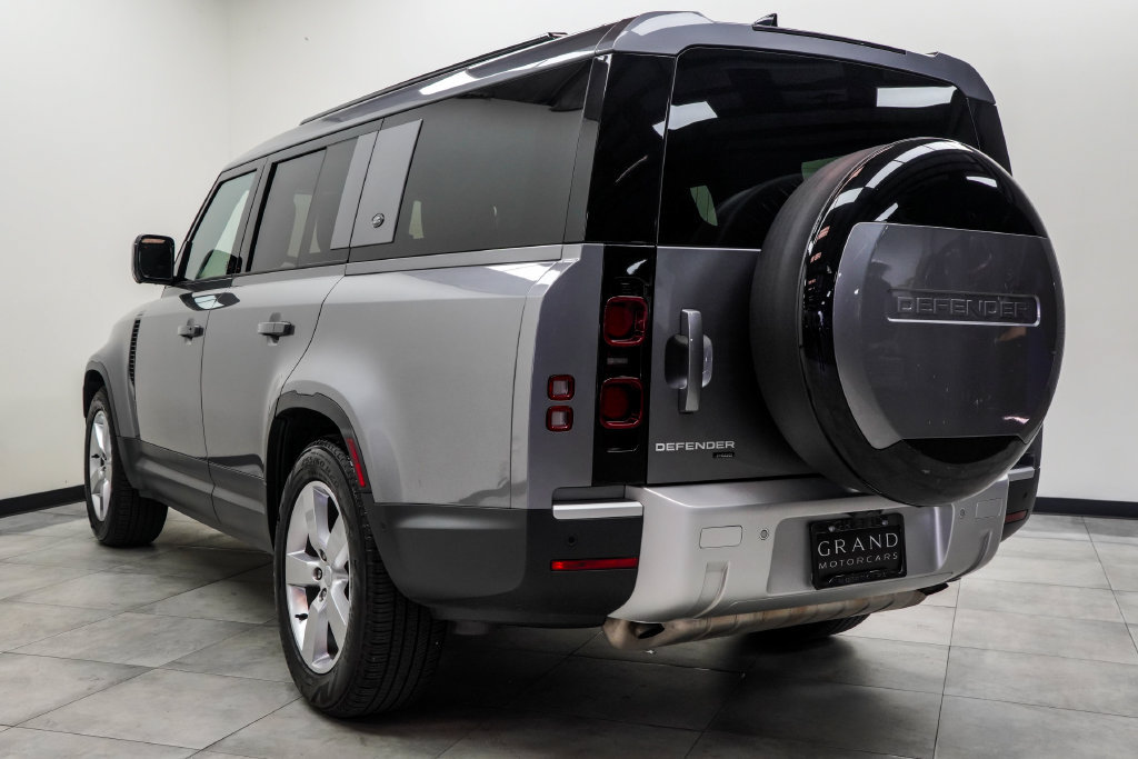 Used 2023 Land Rover Defender 130 SE AWD/4WD image 12
