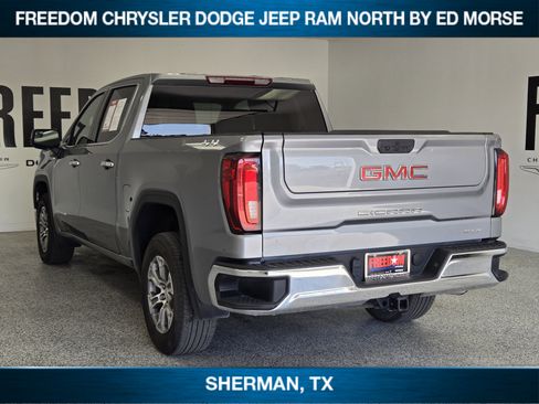 Used 2025 GMC Sierra 1500 SLT AWD/4WD image 4