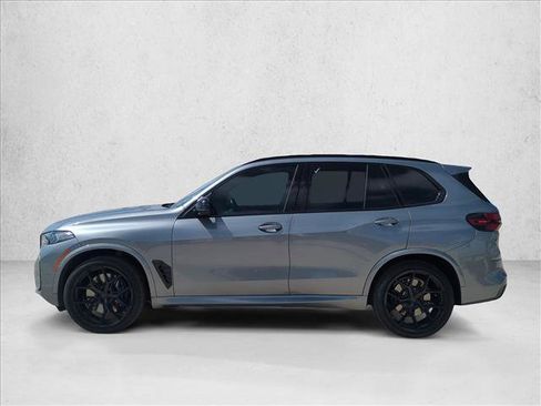 Used 2024 BMW X5 M60i w/ Climate Comfort Package image 9