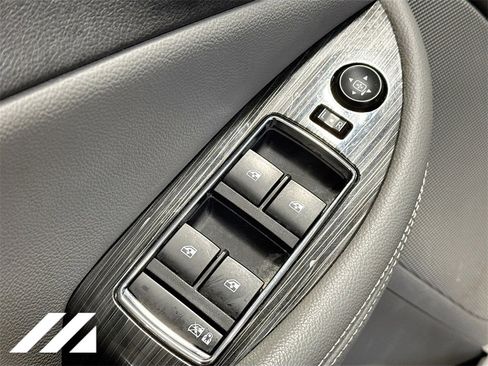 Used 2019 Chevrolet Impala LT image 18