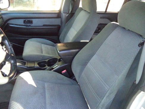 Used 2004 Nissan Pathfinder SE w/ (SRF) SE Sunroof Pkg image 6