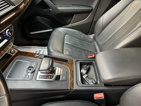 Used 2018 Audi Q5 2.0T Premium Plus AWD/4WD image 17