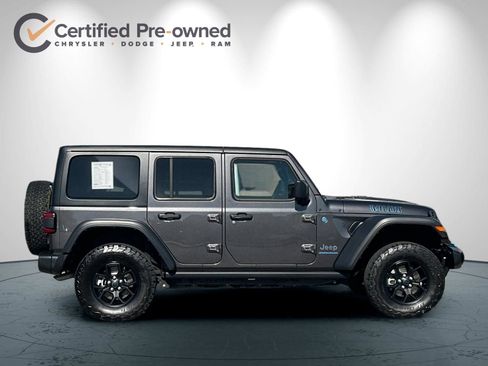 Used 2024 Jeep Wrangler Unlimited AWD/4WD image 3