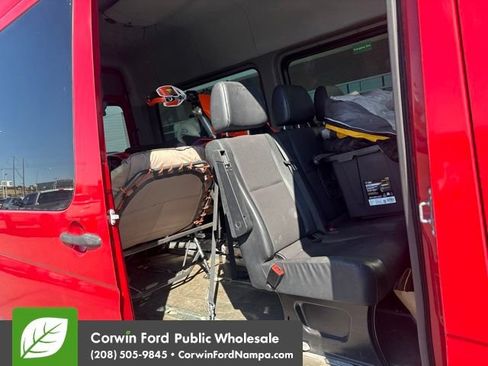 Used 2017 Mercedes-Benz Sprinter 2500 image 9