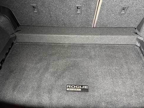 Used 2021 Nissan Rogue Sport S image 22