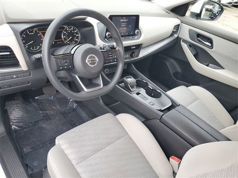 Certified 2021 Nissan Rogue SV image 7