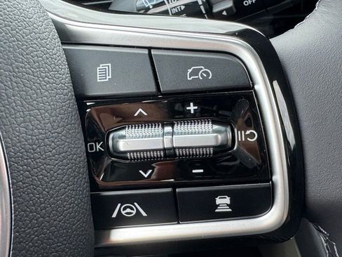 New 2026 Kia Carnival image 24