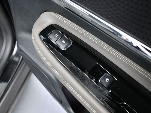 Used 2025 Lincoln Corsair Reserve w/ Jet Appearance Package image 46