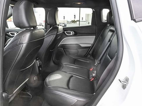 Used 2025 Jeep Compass Limited AWD/4WD image 21