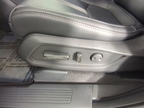 New 2025 Honda Pilot EX-L image 30