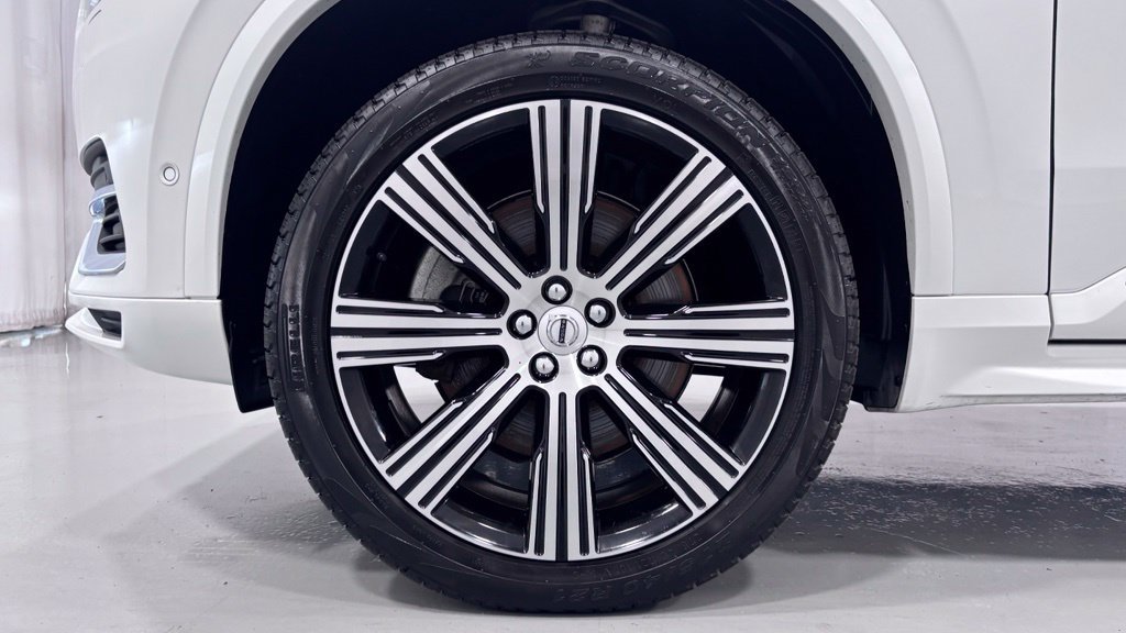 Certified 2025 Volvo XC90 T8 Plus w/ Protection Package Premier AWD/4WD image 30