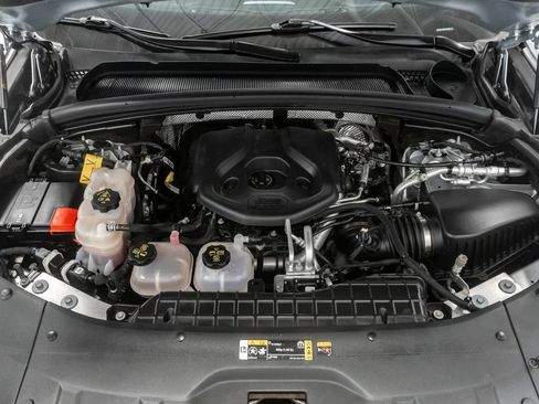 Used 2023 Jeep Grand Cherokee 4WD 4xe w/ Luxury Tech Group II image 4