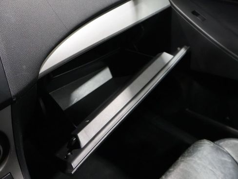 Used 2010 MAZDA MAZDA3 s Grand Touring image 32