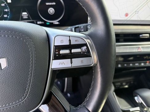 Used 2025 Kia Telluride SX X-Line AWD/4WD image 23