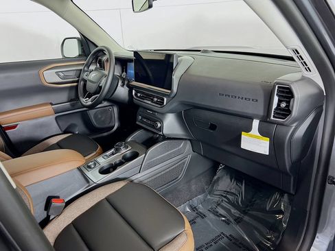 New 2026 Ford Bronco Sport Outer Banks w/ Outer Banks Tech Package+ AWD/4WD image 30