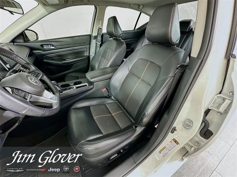 Used 2021 Nissan Altima 2.5 SR w/ SR Premium Package image 22