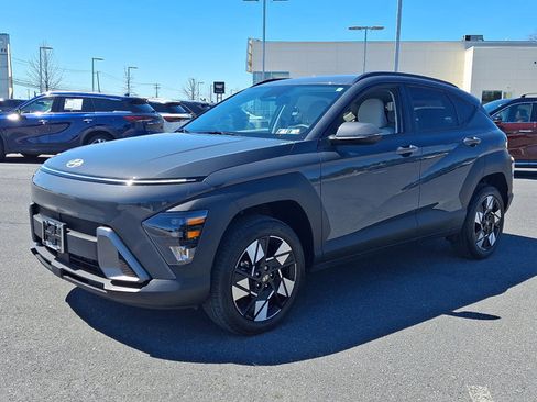 Used 2024 Hyundai Kona SEL AWD/4WD image 2
