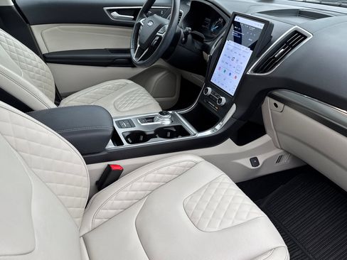 Used 2023 Ford Edge Titanium w/ Equipment Group 301A image 16