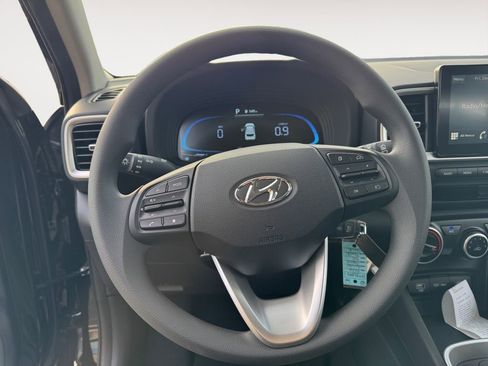 New 2026 Hyundai Venue SE image 11